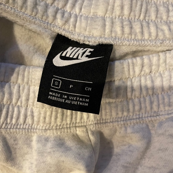 Cream Nike sweats with multicolor cuff - Picture 3 of 3
